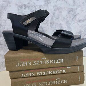 NAOT Women's Leather Sandals Sz: Eur 40 (US 9)